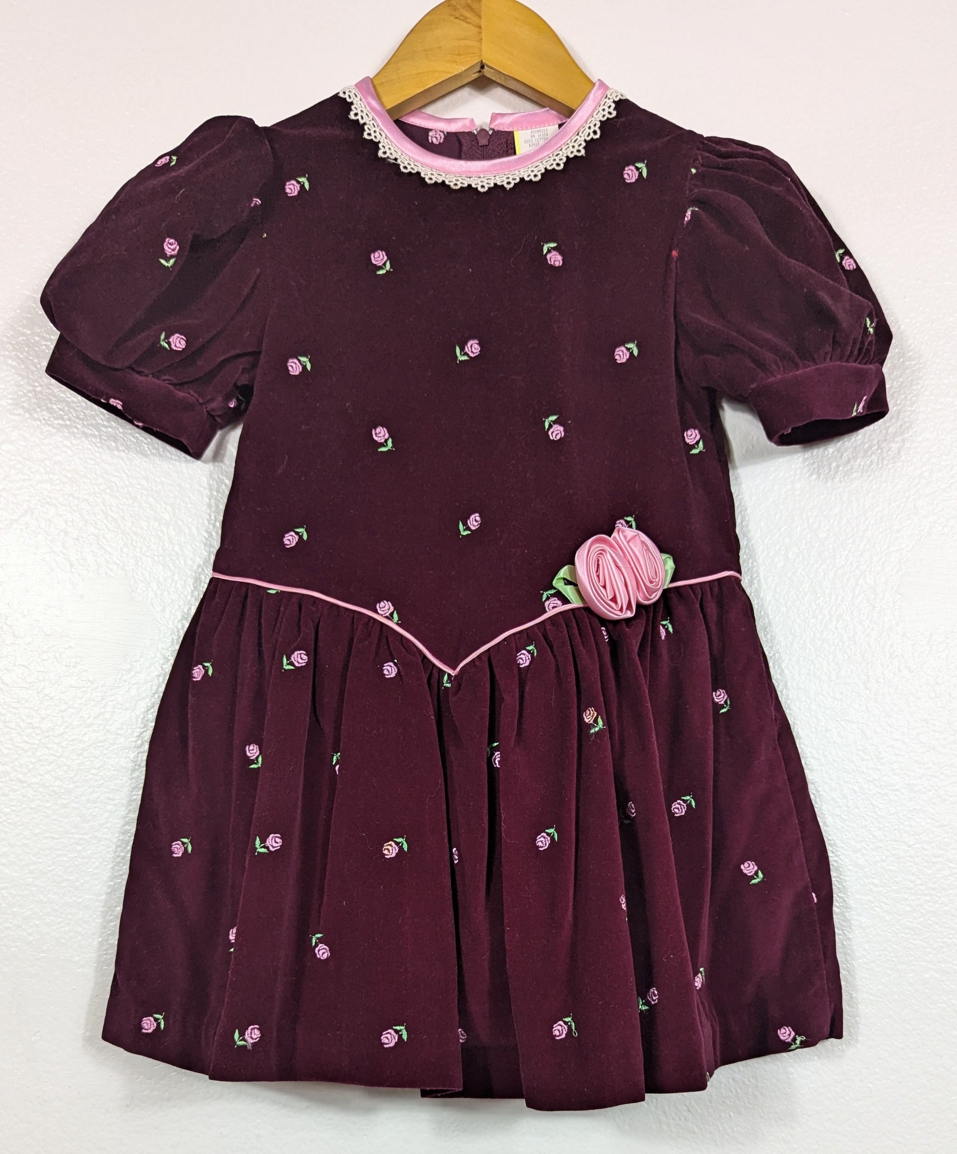 Vtg Velvet Petite Roses Dress size 4