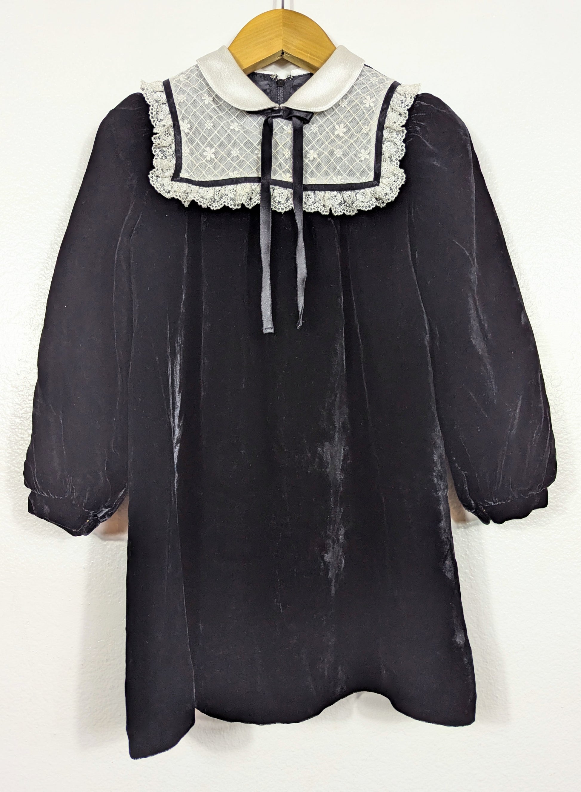 Vtg Black Velvet Holiday Dress size 5