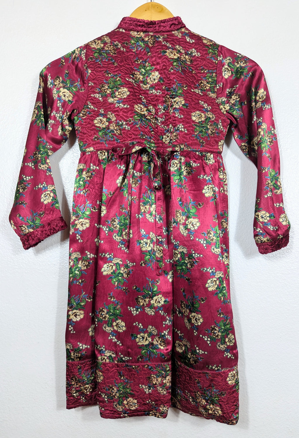 Vtg Beautiful Christmas Floral Silk Dress size 6